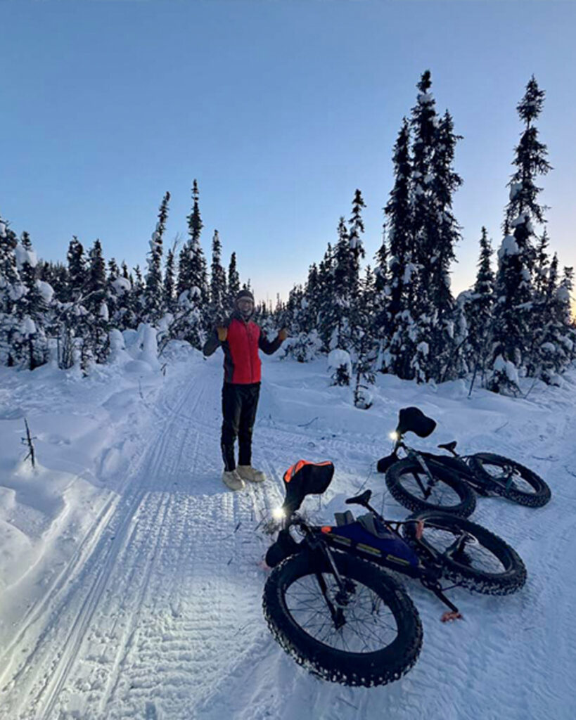 Aurora hunting fatbike Fairbanks